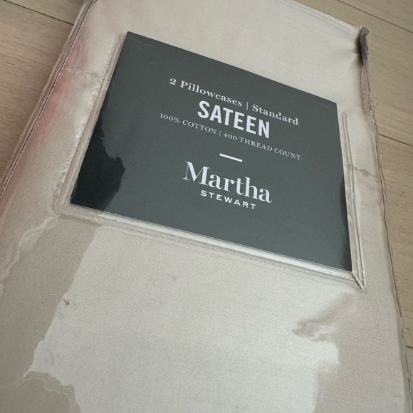 Martha Stewart fitted bed sheet and pillowcases - Picture 6 of 6